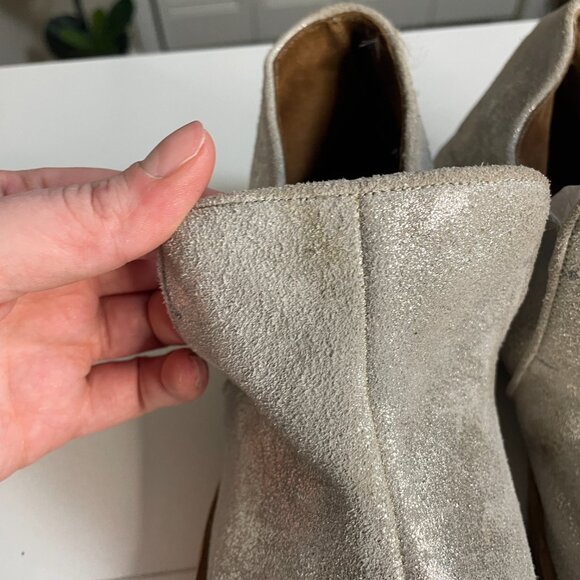 Magnolia Pearl Silver Metallic Leather Pull On Ankle Bootie 40 US 9.5 - Picture 2 of 13